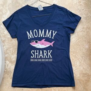 Navy Blue 'Mommy Shark' Graphic T-Shirt